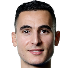 https://img.jieerjian.com/img/football/player/12f01380f5b9ed7dba6d1d518d8e739f.png